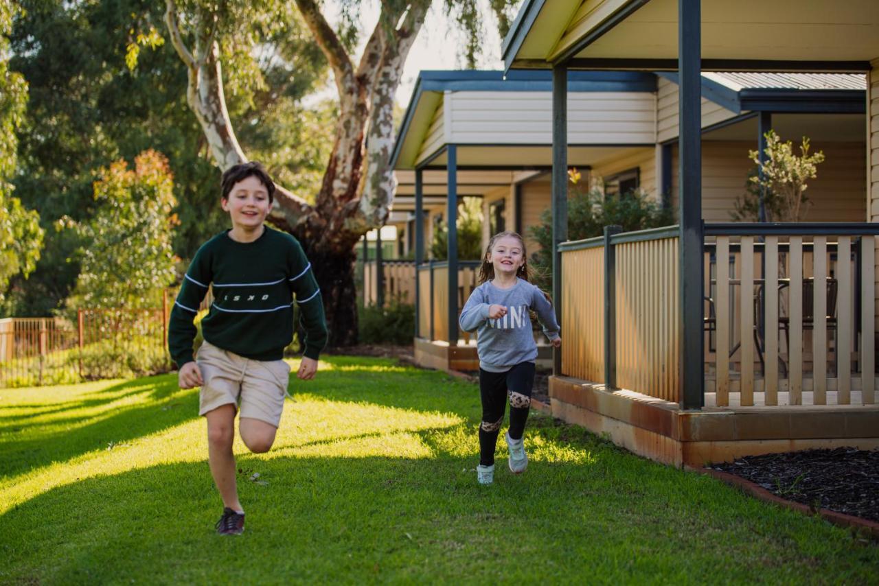 Big4 Perth Midland Tourist Park Hotell Middle Swan Eksteriør bilde