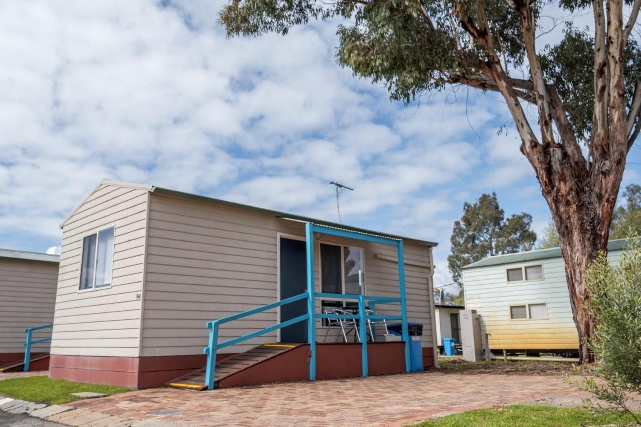 Big4 Perth Midland Tourist Park Hotell Middle Swan Rom bilde