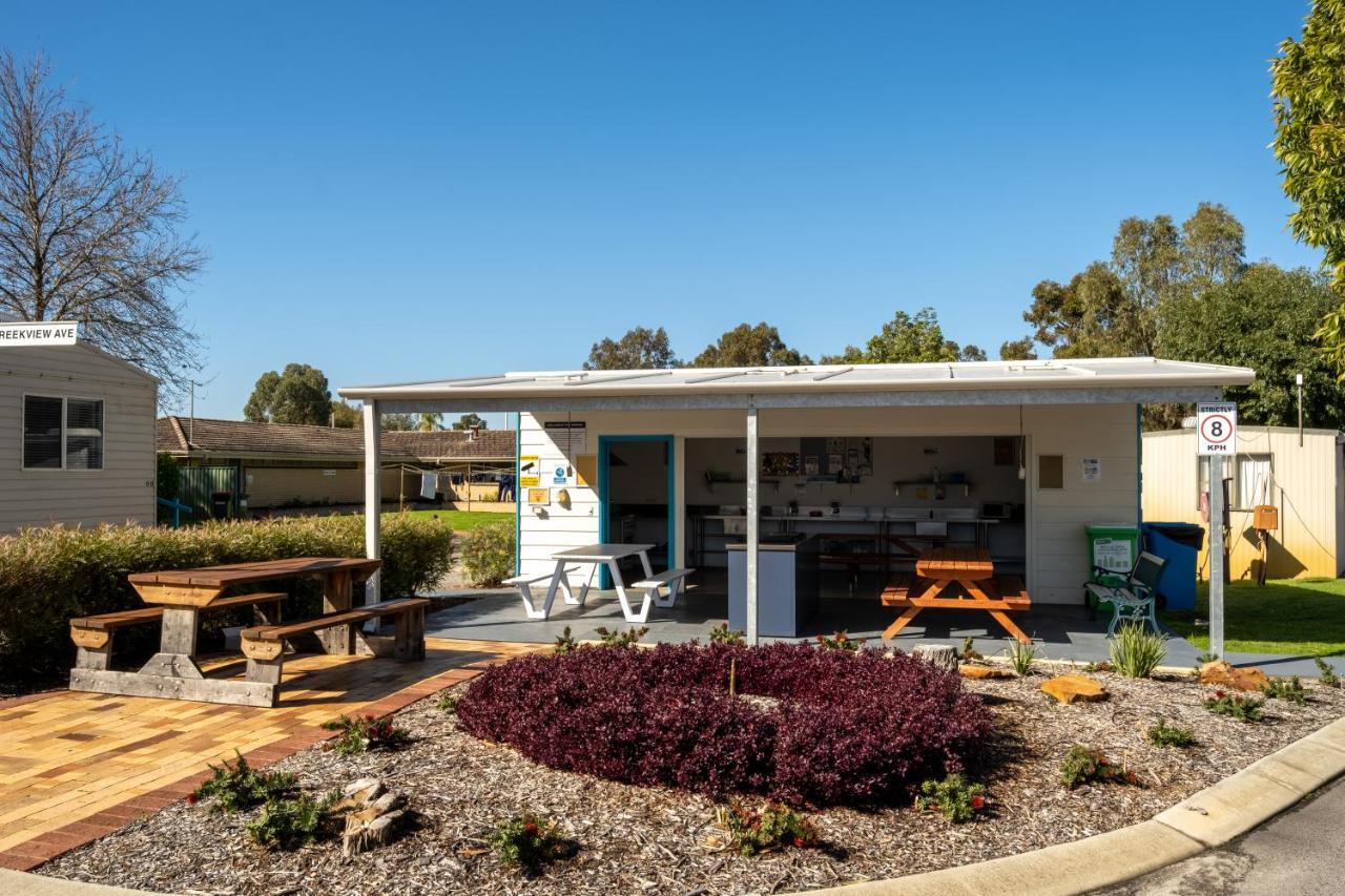 Big4 Perth Midland Tourist Park Hotell Middle Swan Eksteriør bilde