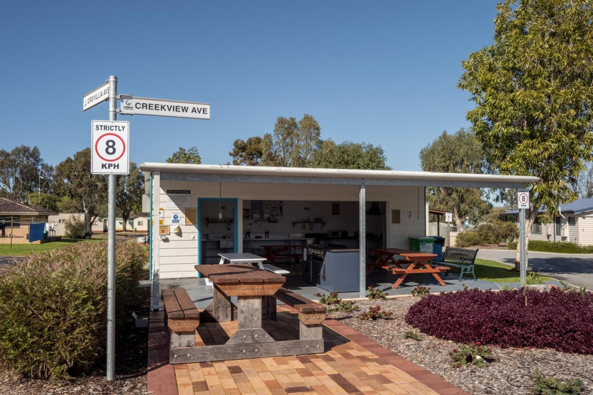 Big4 Perth Midland Tourist Park Hotell Middle Swan Eksteriør bilde