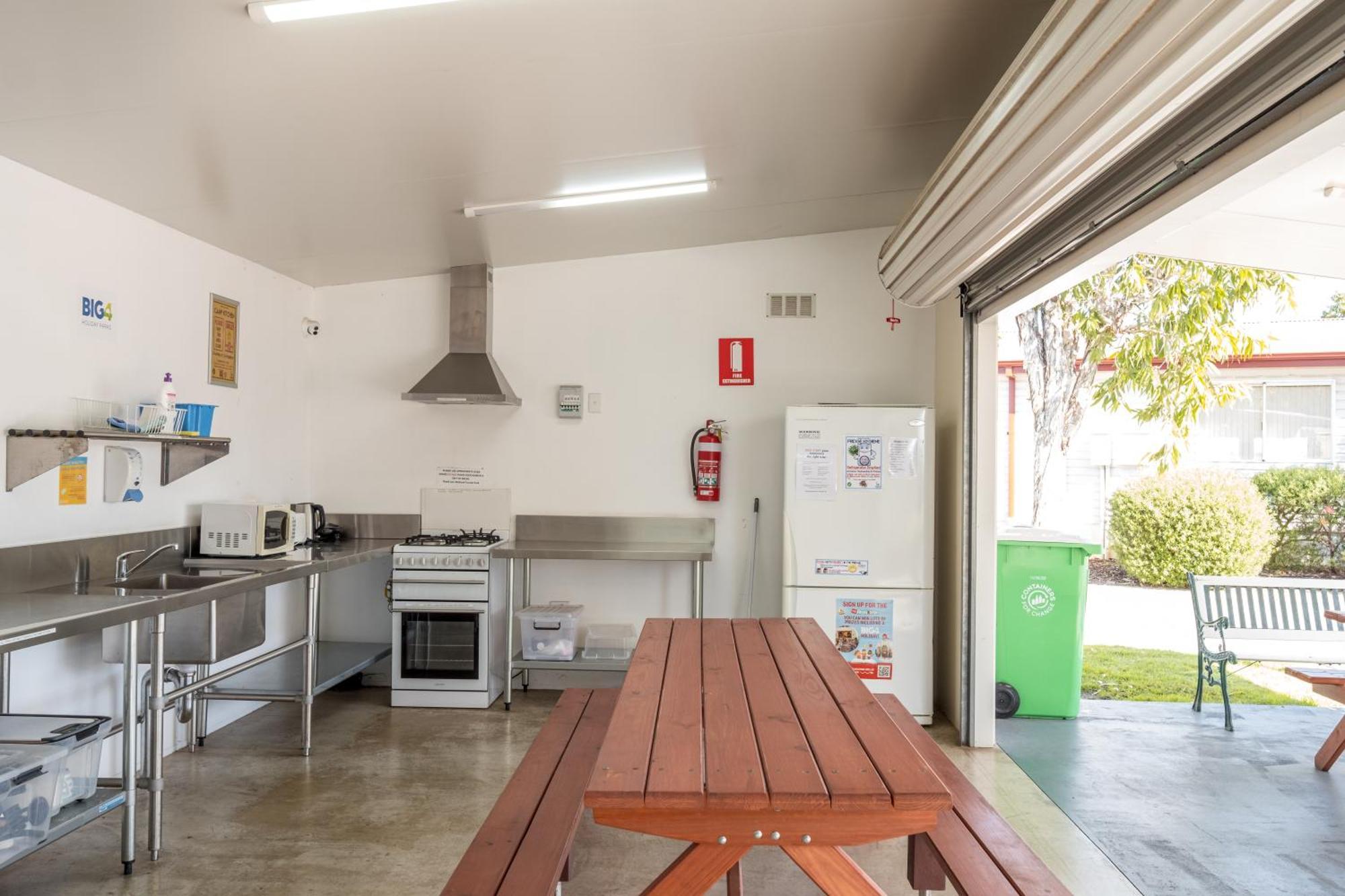 Big4 Perth Midland Tourist Park Hotell Middle Swan Eksteriør bilde