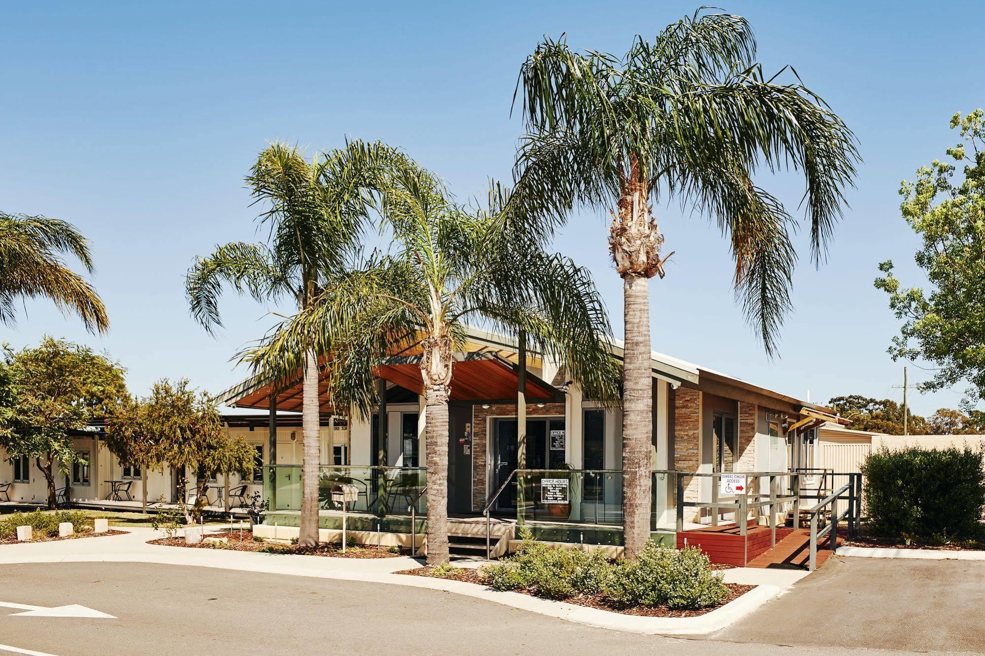 Big4 Perth Midland Tourist Park Hotell Middle Swan Eksteriør bilde